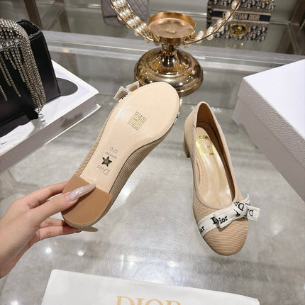 DIOR 26S BLOCK HEEL PUMPS 35MM IN BEIGE MESH FABRIC WITH FRONT BOW