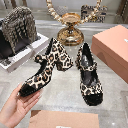 MIUMIU 26S MARY JANE BLOCK HEEL 75MM IN LEOPARD PRINT PONY HAIR AND BLACK PATENT CALFSKIN CAP TOE