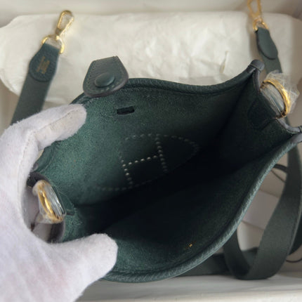 HM 25S EVELYNE 17 CM IN MOSS GREEN COWHIDE WITH GOLD HARDWARE