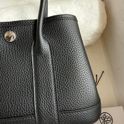 HM 25S GARDEN PARTY 23 CM IN BLACK TOGO