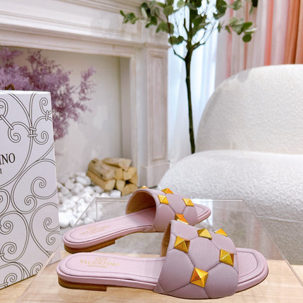 STUD FLAT SLIDE IN BABY PINK LAMBSKIN
