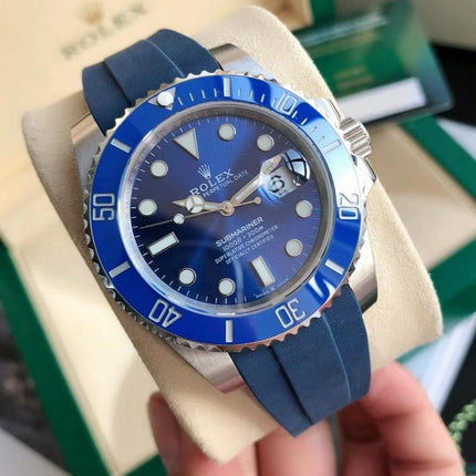 SUBMARINER DATE 41 BLUE BEZEL RUBBER STRAP